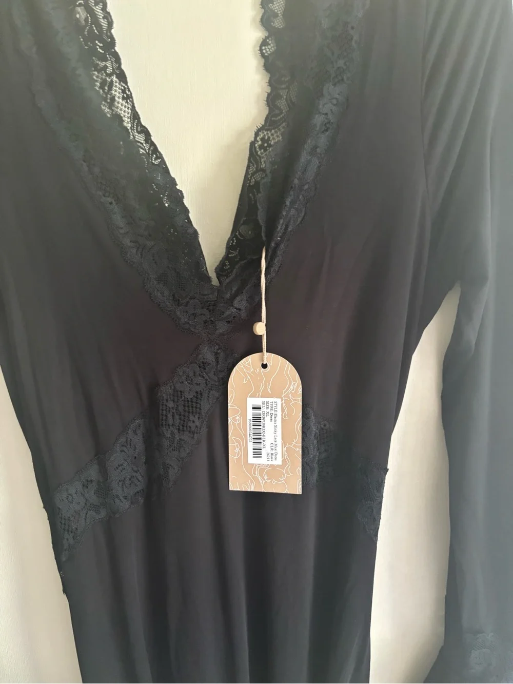 NWT Meshki Electra Slinky Lace Maxi Dress - XL - Picture 4 of 4